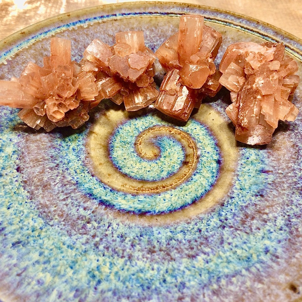 2x Mini Star Aragonite Clusters, Super Charged - Picture 6 of 9